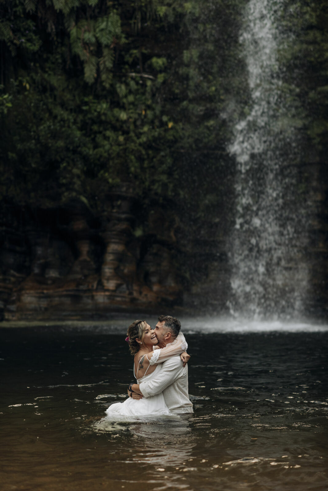 Foto Casamento Intimista em Pirenópolis Go - Cachoeira do Abade - Camila e Adriano - Imagem 128