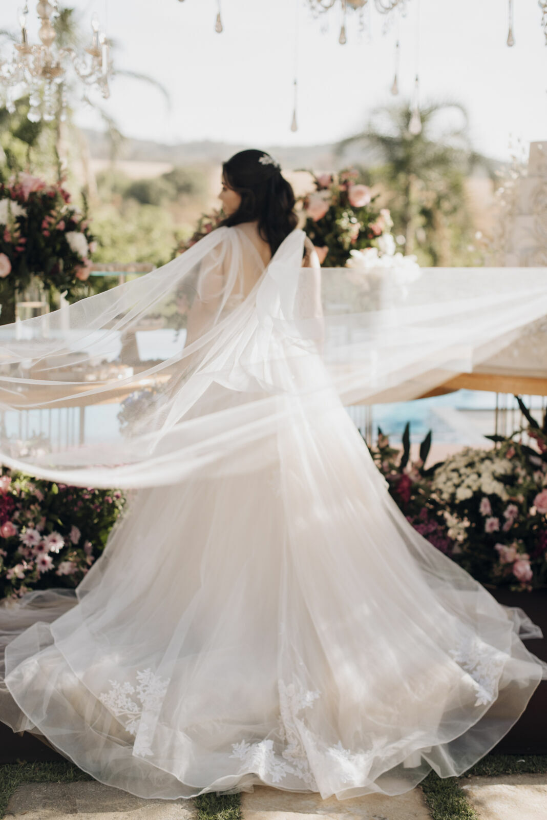 Foto Casamento em fim de tarde na Estância dos Nobres em Pirenópolis Go - Rayssa e Hiago - Imagem 29