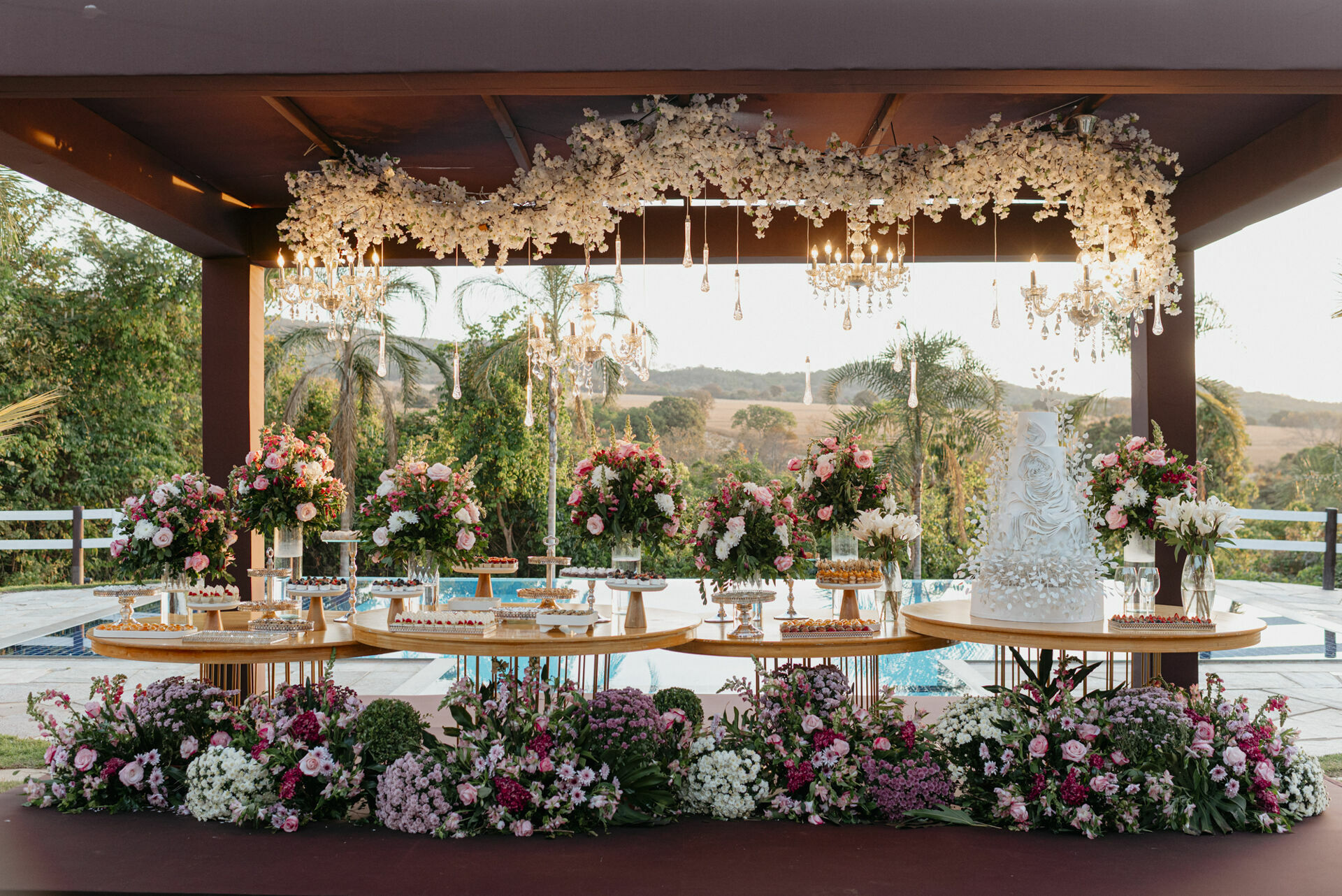 Foto Casamento em fim de tarde na Estância dos Nobres em Pirenópolis Go - Rayssa e Hiago - Imagem 74
