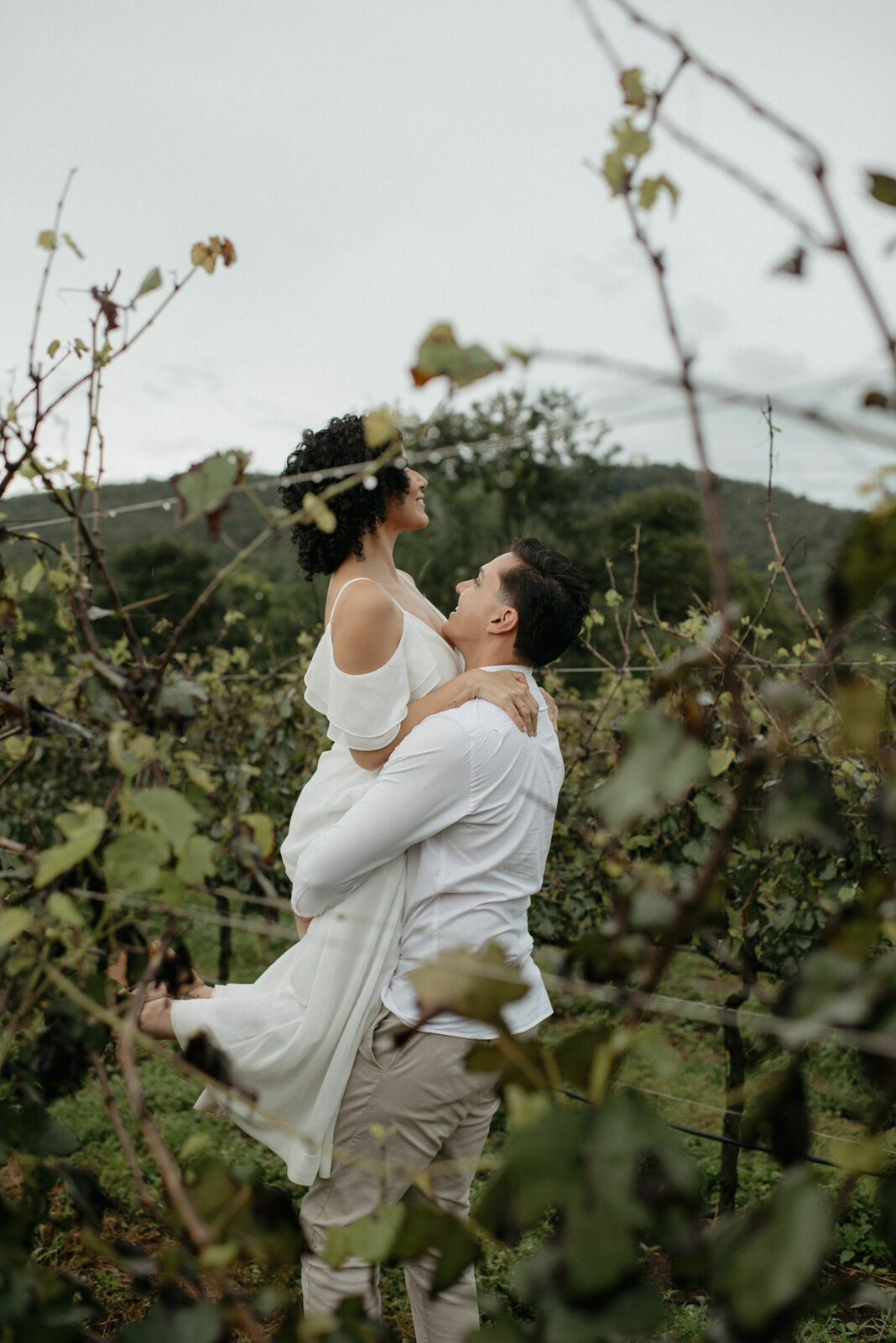 Foto Fotógrafo em Pirenópolis - Ensaio Fotográfico na Vinícola Assunção - Imagem 33