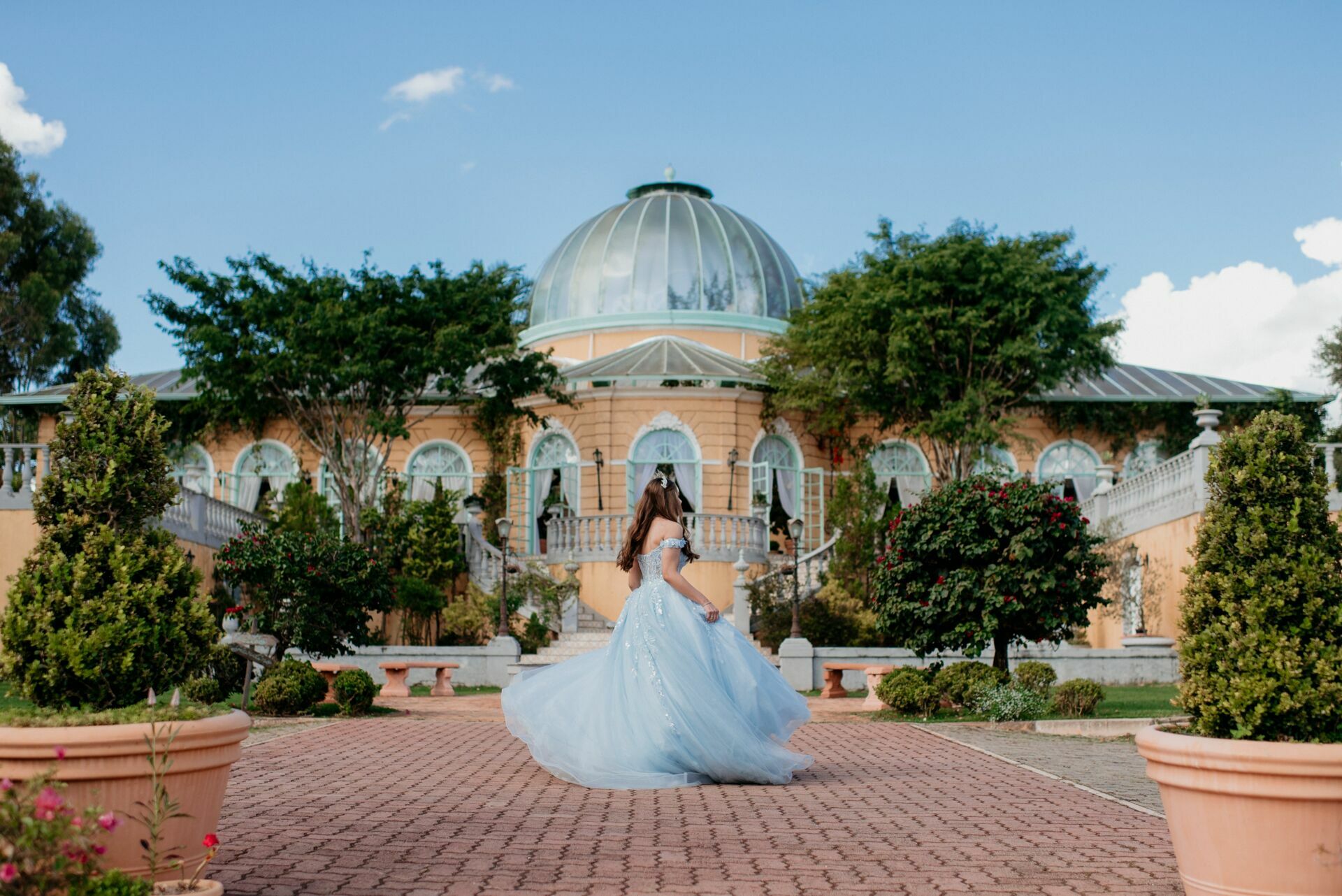 Foto Fotógrafo em Brasília - Ensaio debutante na Villa Giardini - Imagem 13