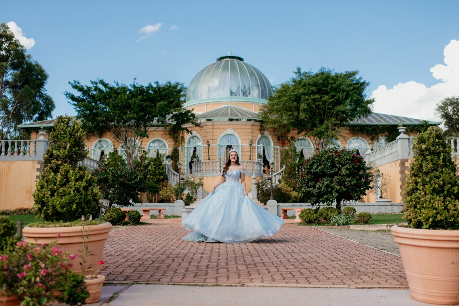 Foto Fotógrafo em Brasília - Ensaio debutante na Villa Giardini - Imagem 12