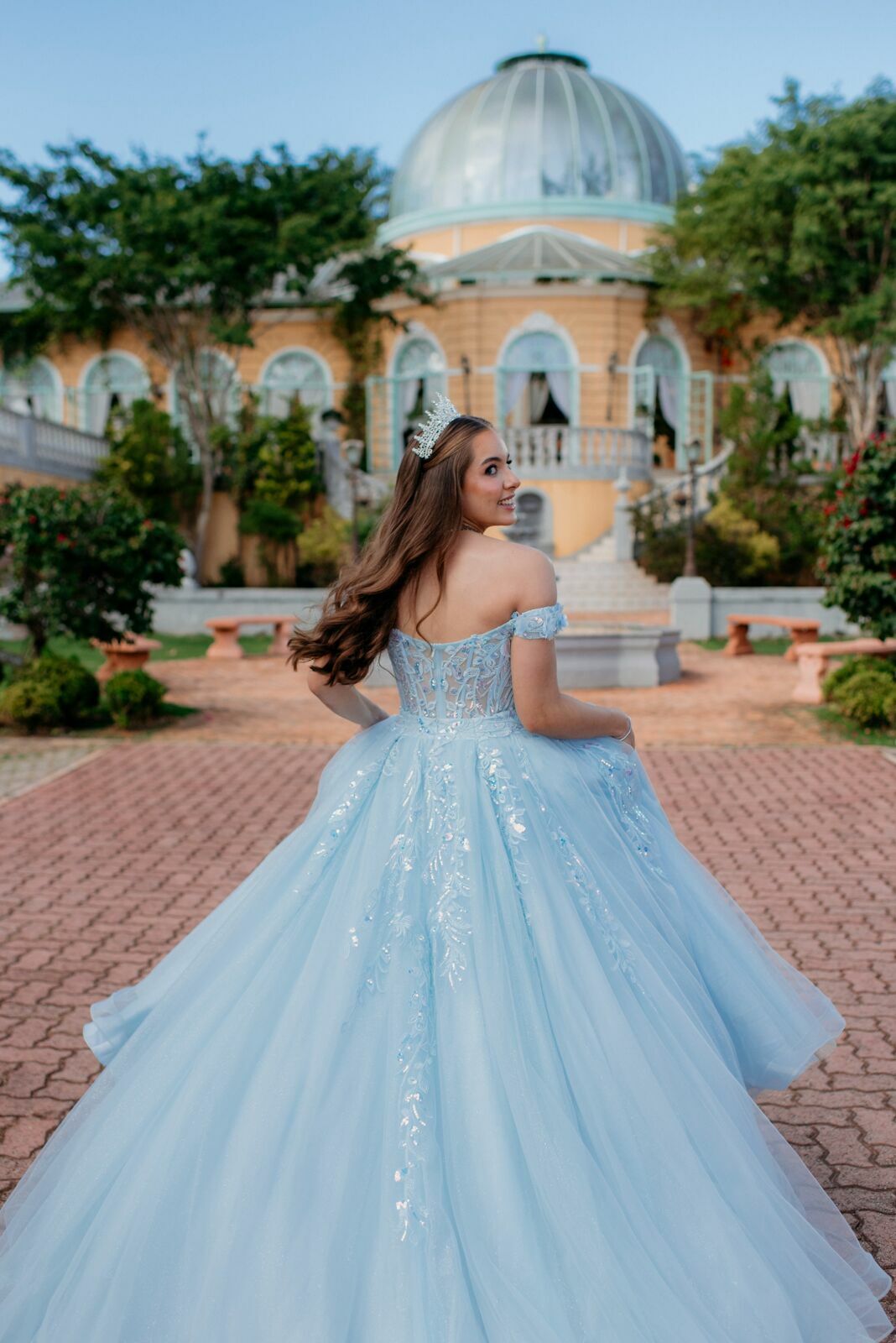 Foto Fotógrafo em Brasília - Ensaio debutante na Villa Giardini - Imagem 15