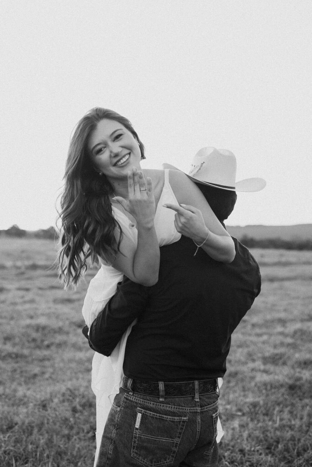 Foto Préwedding em fim de tarde estilo Country - Bruna e Murillo - Imagem 47