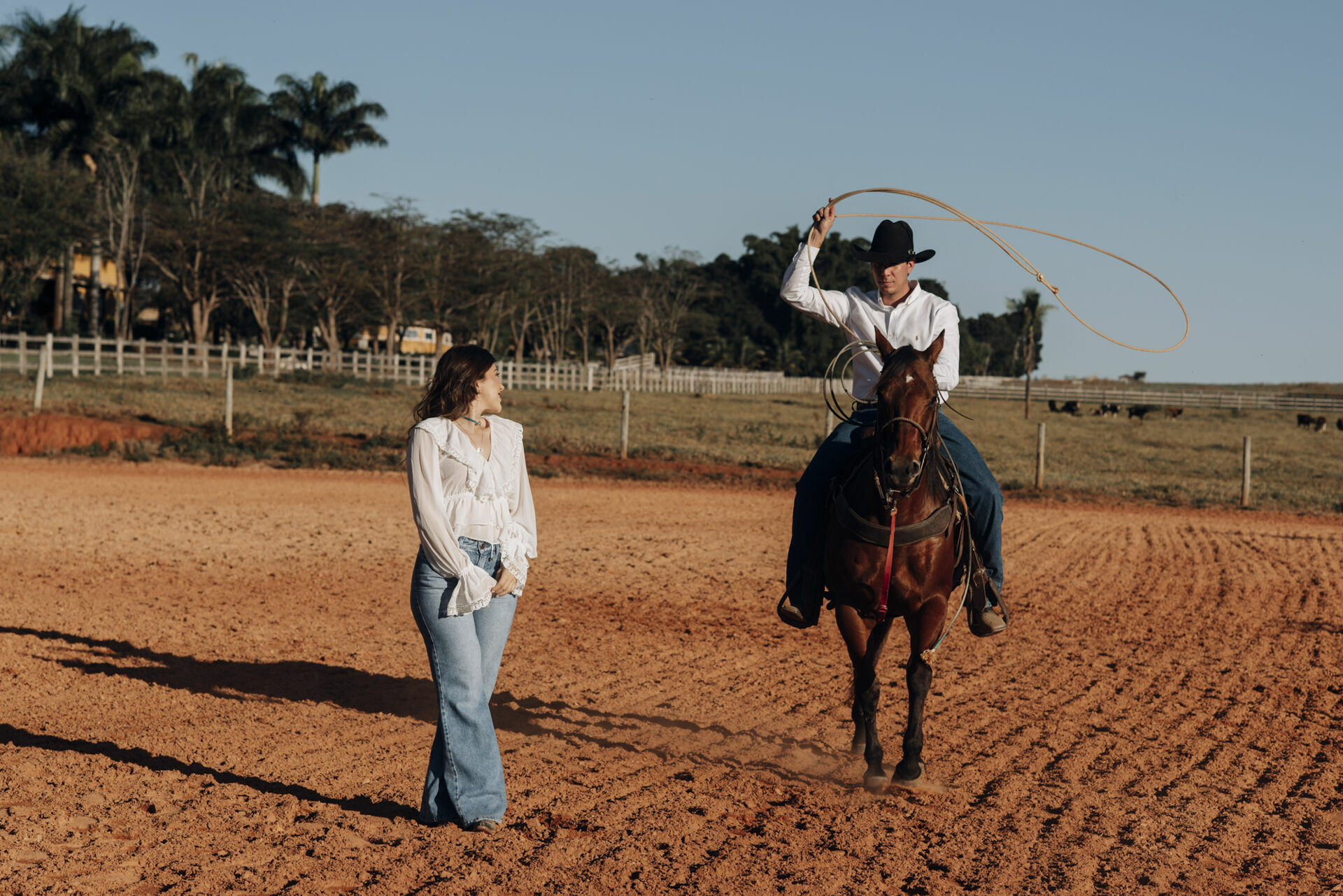 Foto Préwedding em fim de tarde estilo Country - Bruna e Murillo - Imagem 18