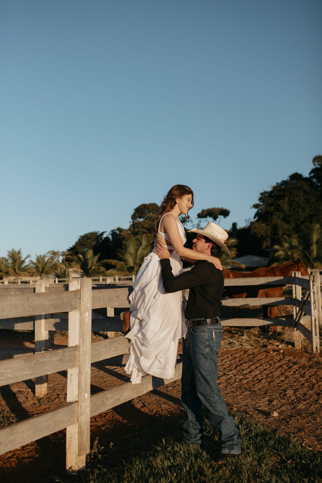 Foto Préwedding em fim de tarde estilo Country - Bruna e Murillo - Imagem 28