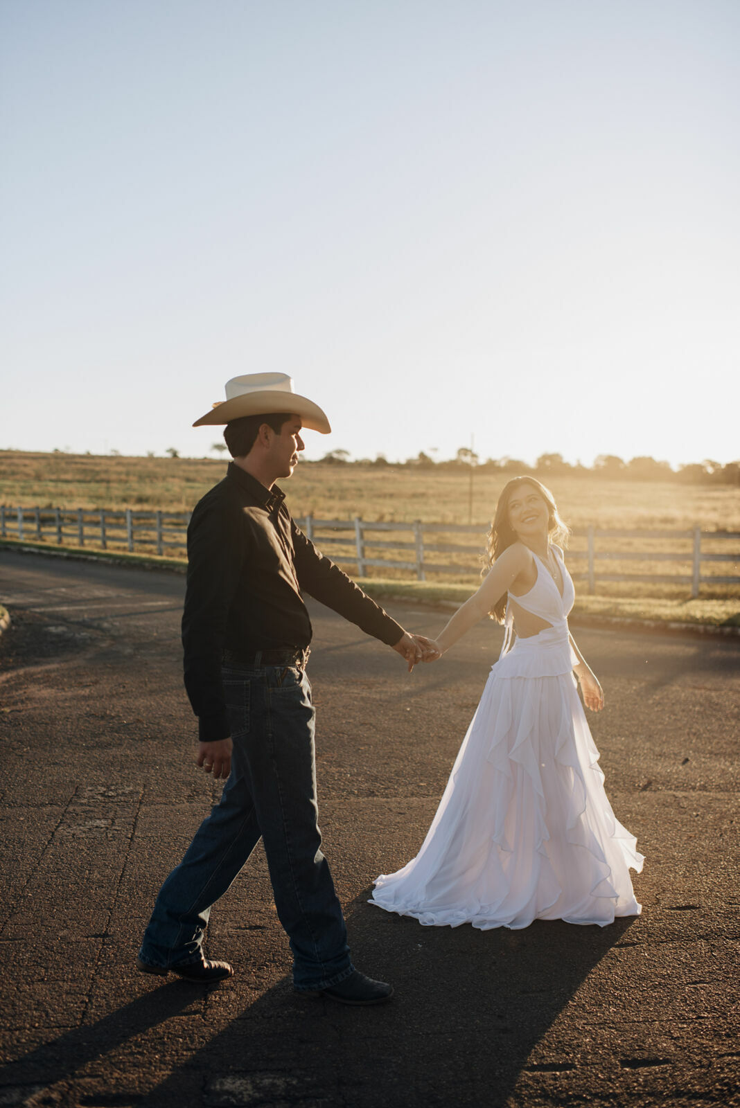 Foto Préwedding em fim de tarde estilo Country - Bruna e Murillo - Imagem 29
