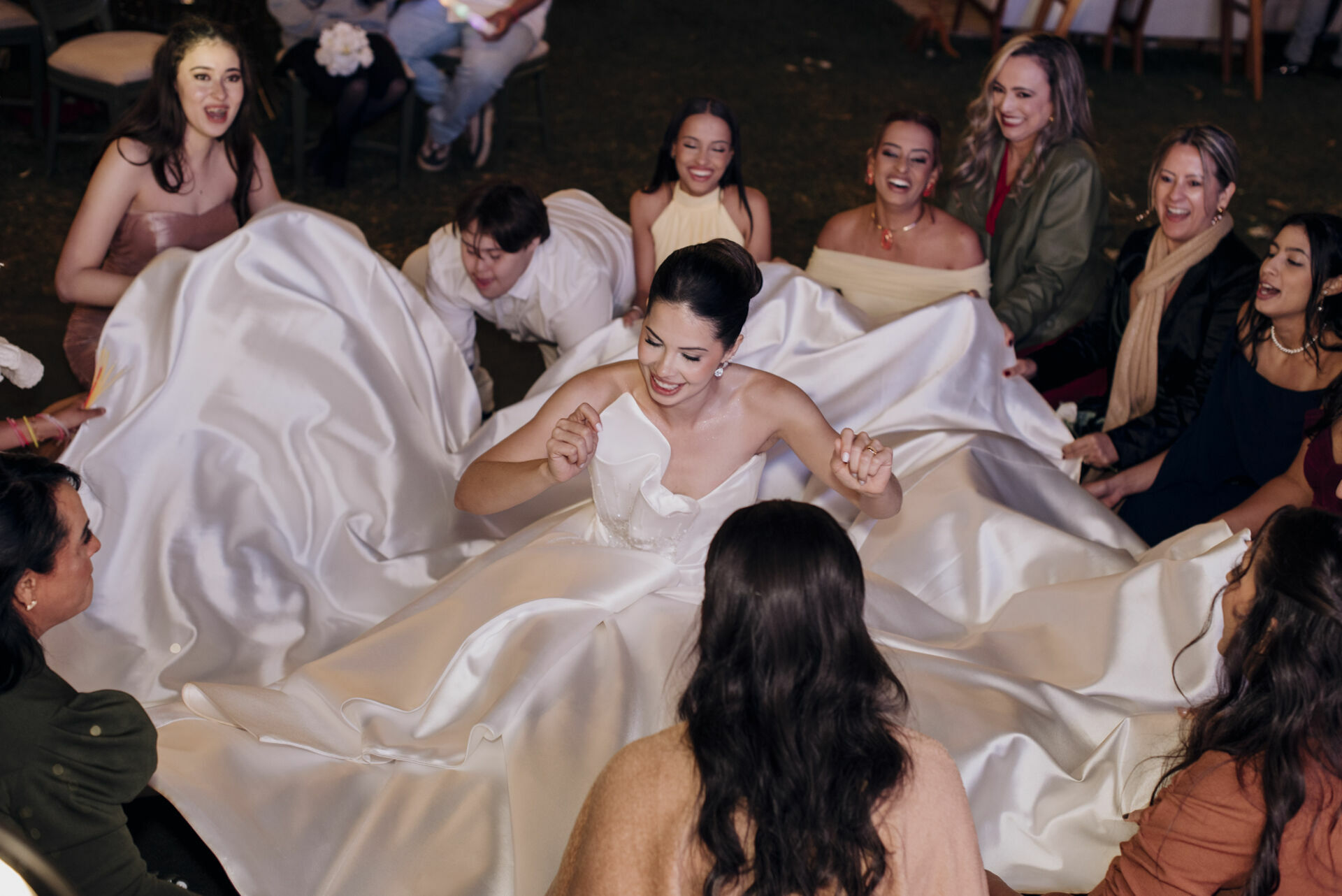 Foto Casamento criativo e emocionante em fim de tarde em Goiás  - Bárbara e Pablo - Imagem 97