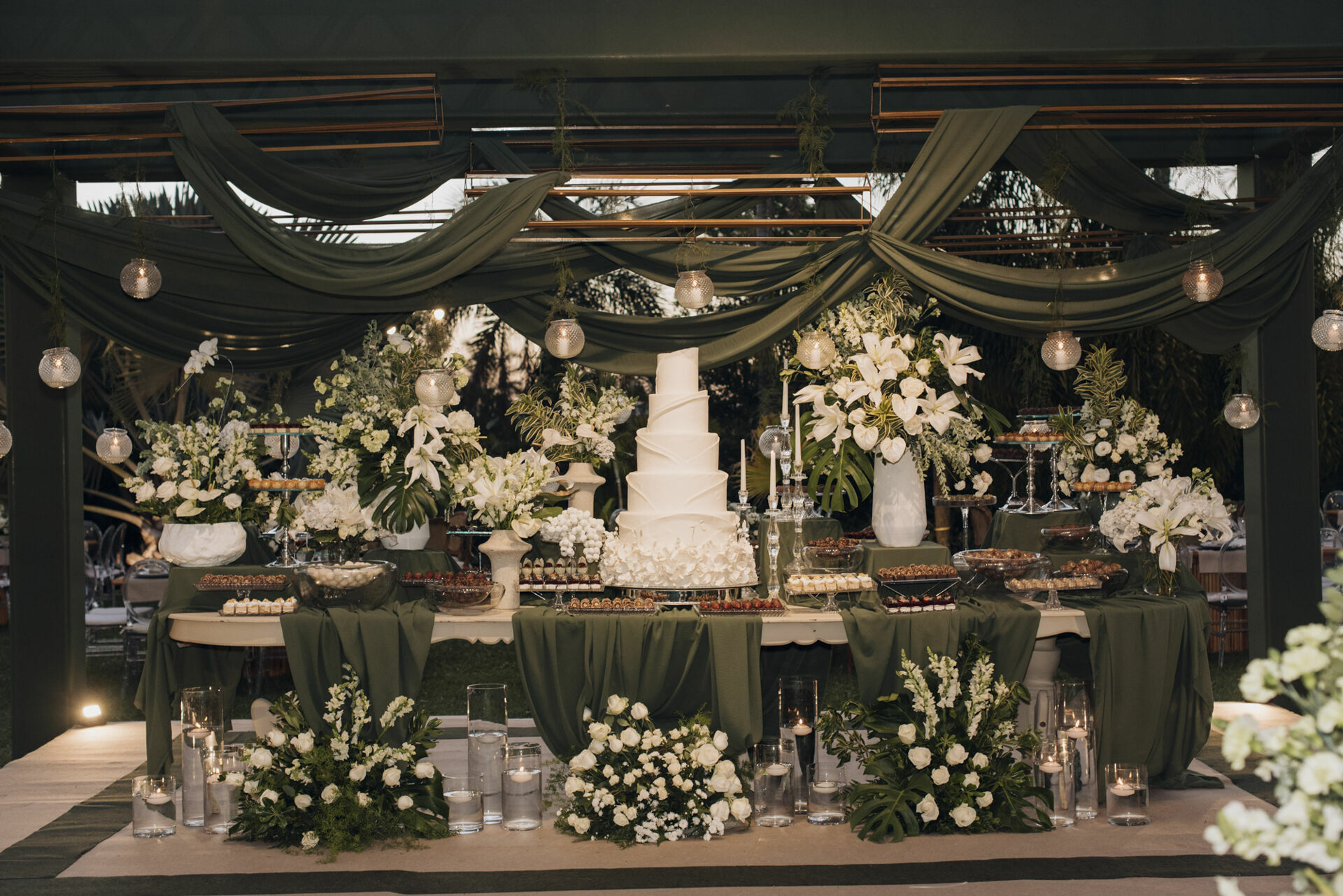 Foto Casamento criativo e emocionante em fim de tarde em Goiás  - Bárbara e Pablo - Imagem 37