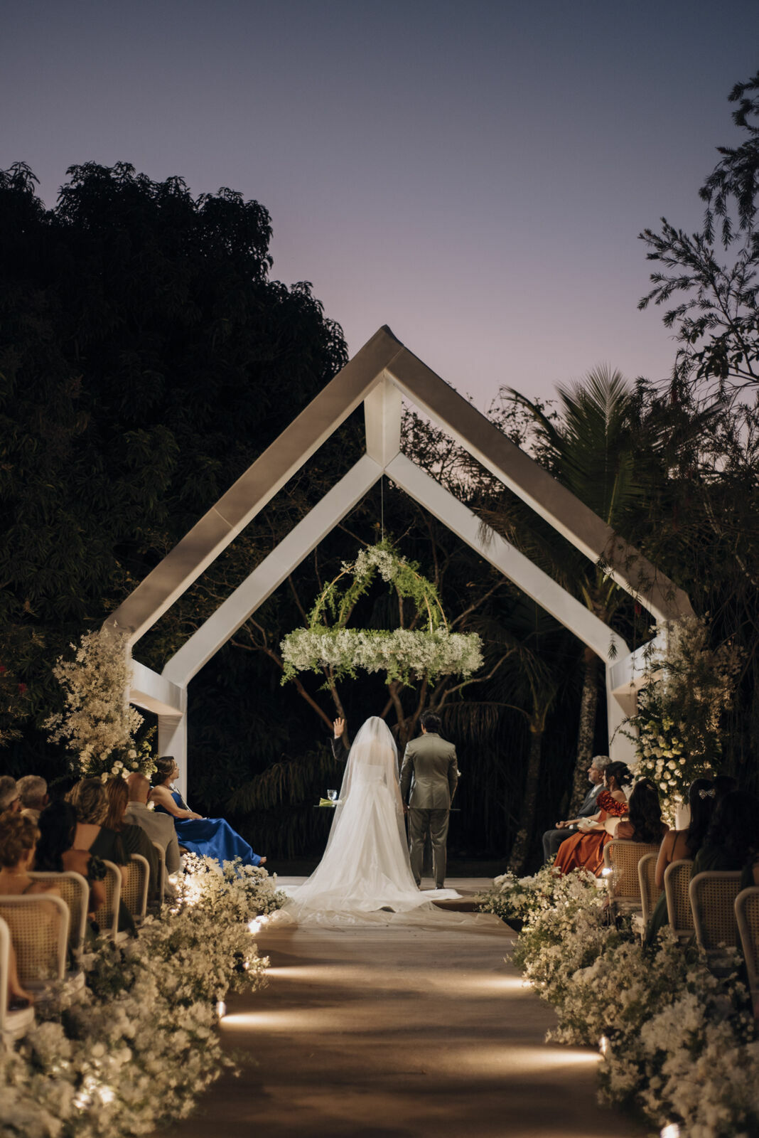 Foto Casamento criativo e emocionante em fim de tarde em Goiás  - Bárbara e Pablo - Imagem 43