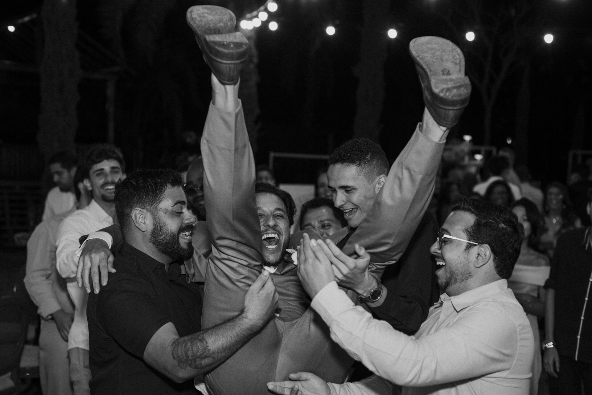 Foto Casamento criativo e emocionante em fim de tarde em Goiás  - Bárbara e Pablo - Imagem 72