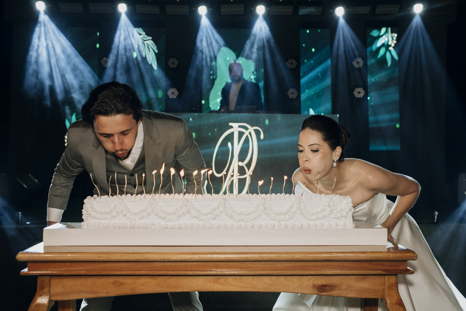 Foto Casamento criativo e emocionante em fim de tarde em Goiás  - Bárbara e Pablo - Imagem 86