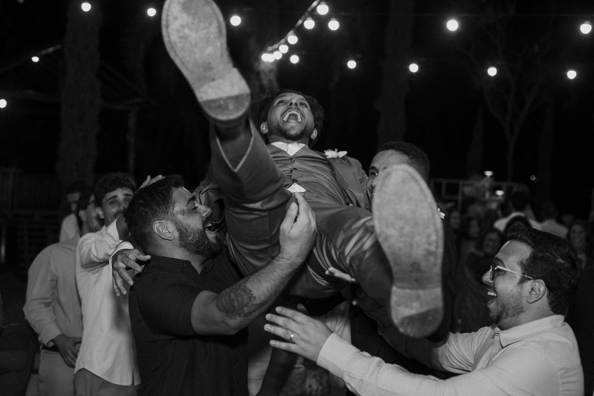 Foto Casamento criativo e emocionante em fim de tarde em Goiás  - Bárbara e Pablo - Imagem 71