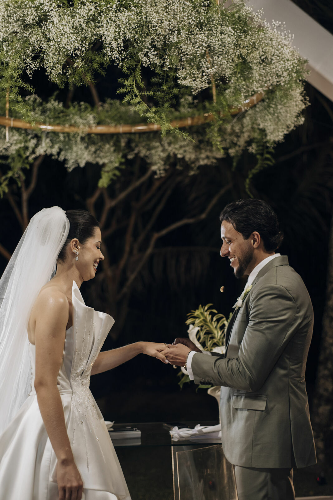 Foto Casamento criativo e emocionante em fim de tarde em Goiás  - Bárbara e Pablo - Imagem 45