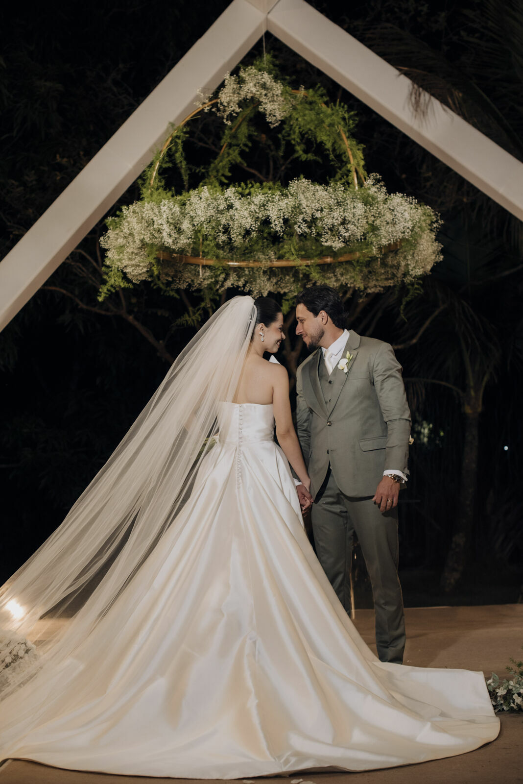 Foto Casamento criativo e emocionante em fim de tarde em Goiás  - Bárbara e Pablo - Imagem 60