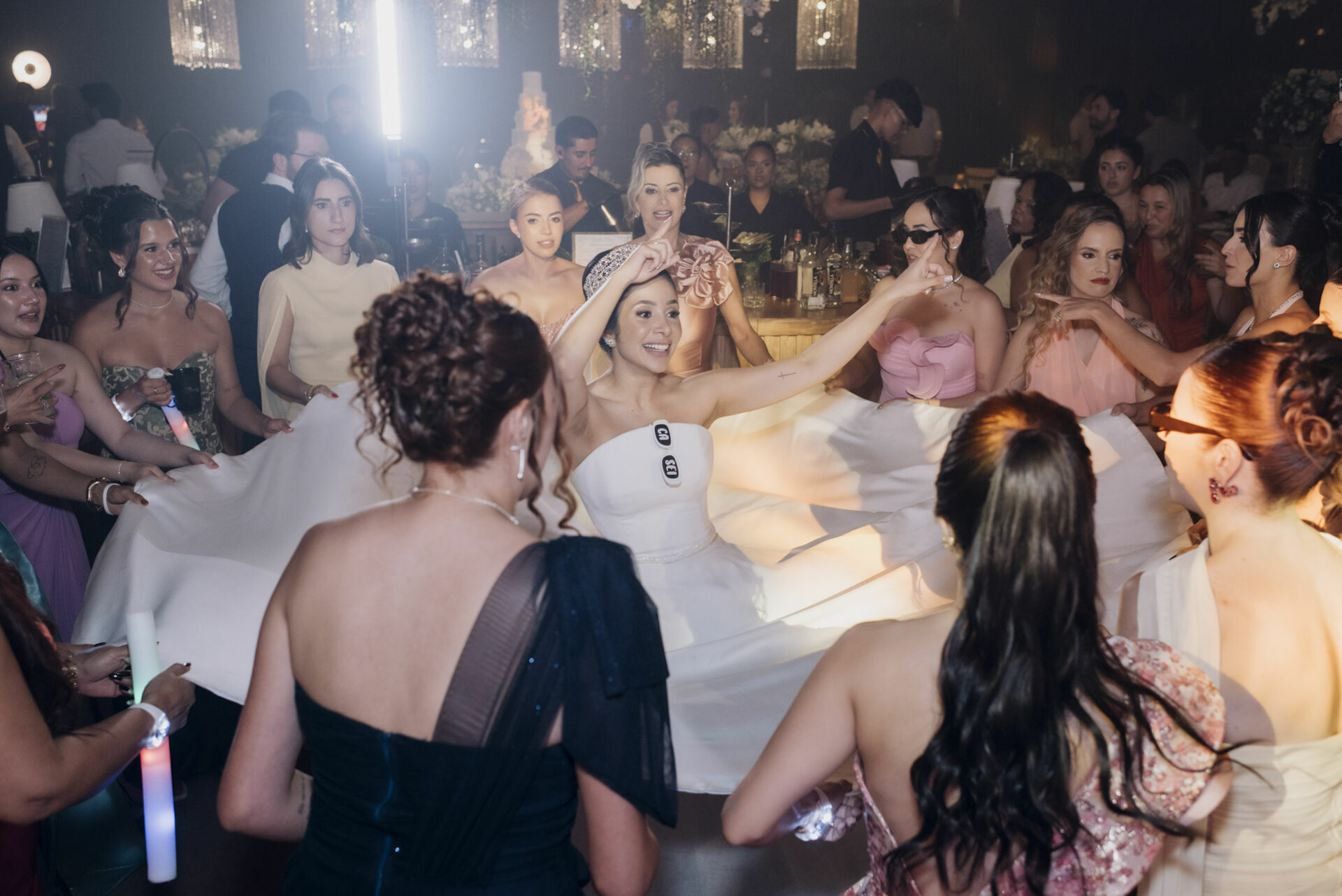 Foto Entre lágrimas e sorrisos: um casamento celebrado com fé, amor e gratidão a Deus... - Imagem 85