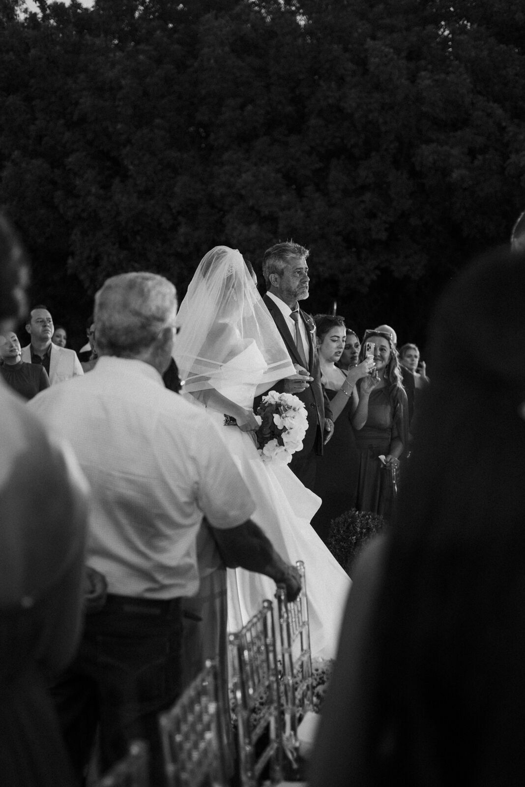 Foto Entre lágrimas e sorrisos: um casamento celebrado com fé, amor e gratidão a Deus... - Imagem 28