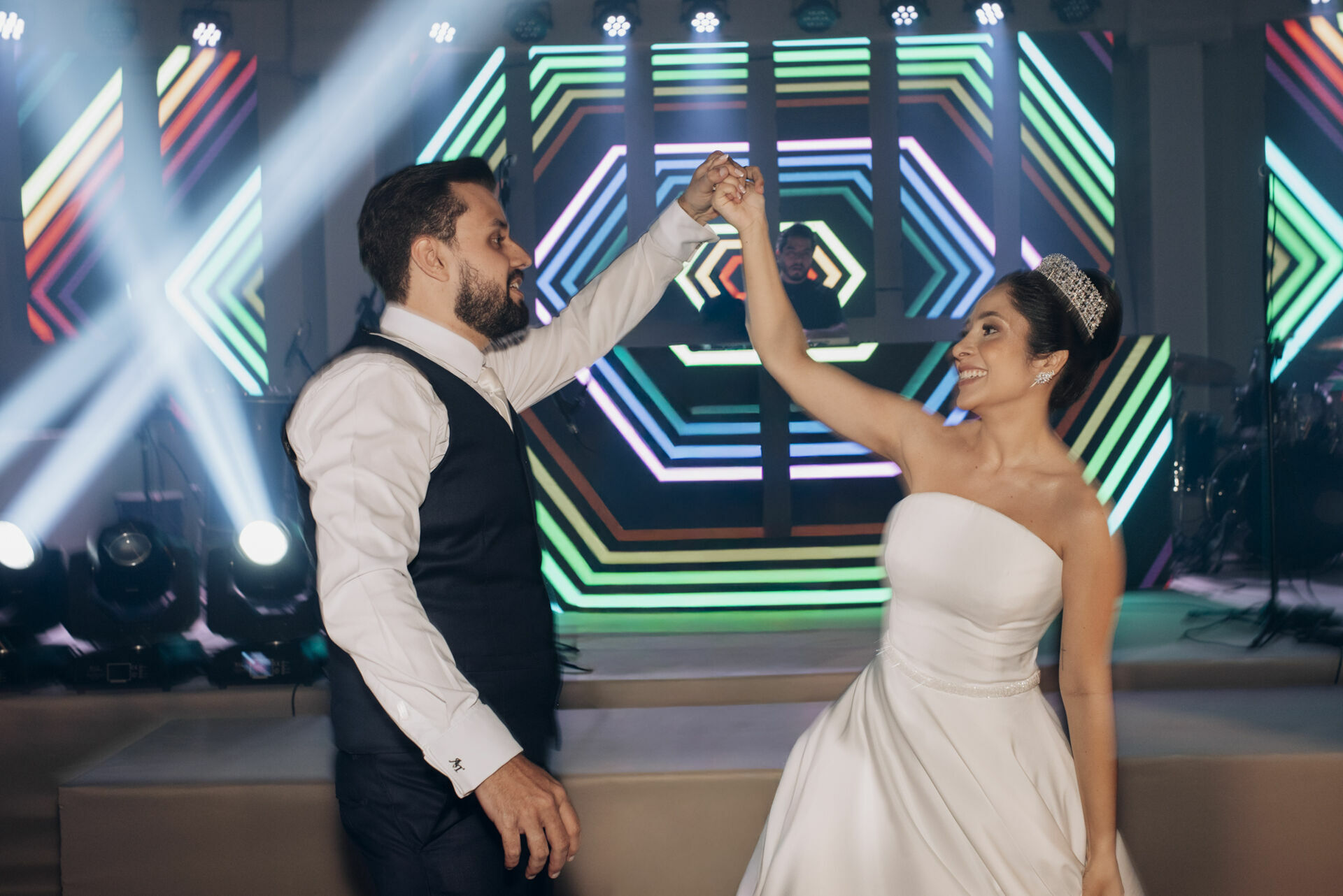Foto Entre lágrimas e sorrisos: um casamento celebrado com fé, amor e gratidão a Deus... - Imagem 70