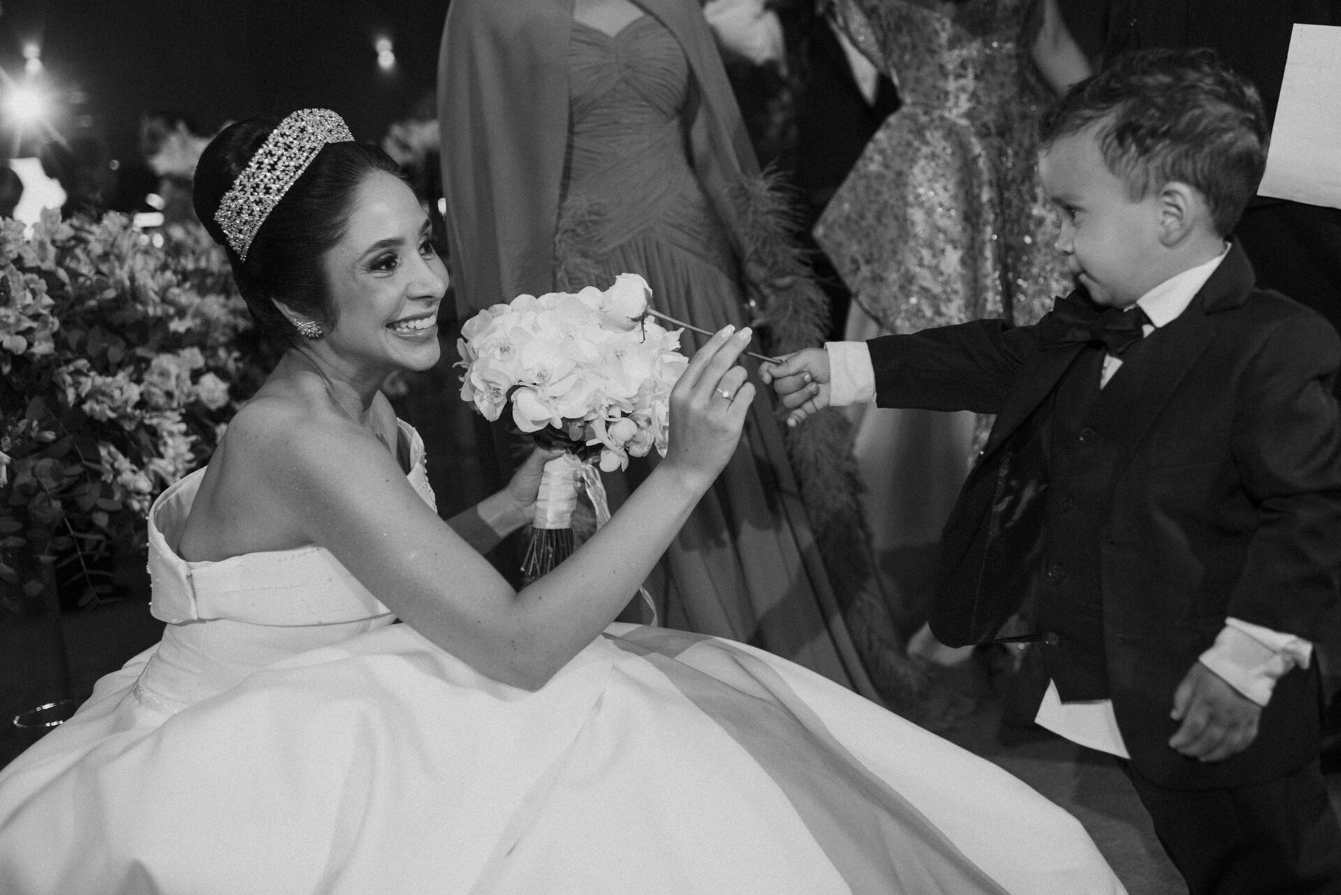 Foto Entre lágrimas e sorrisos: um casamento celebrado com fé, amor e gratidão a Deus... - Imagem 62