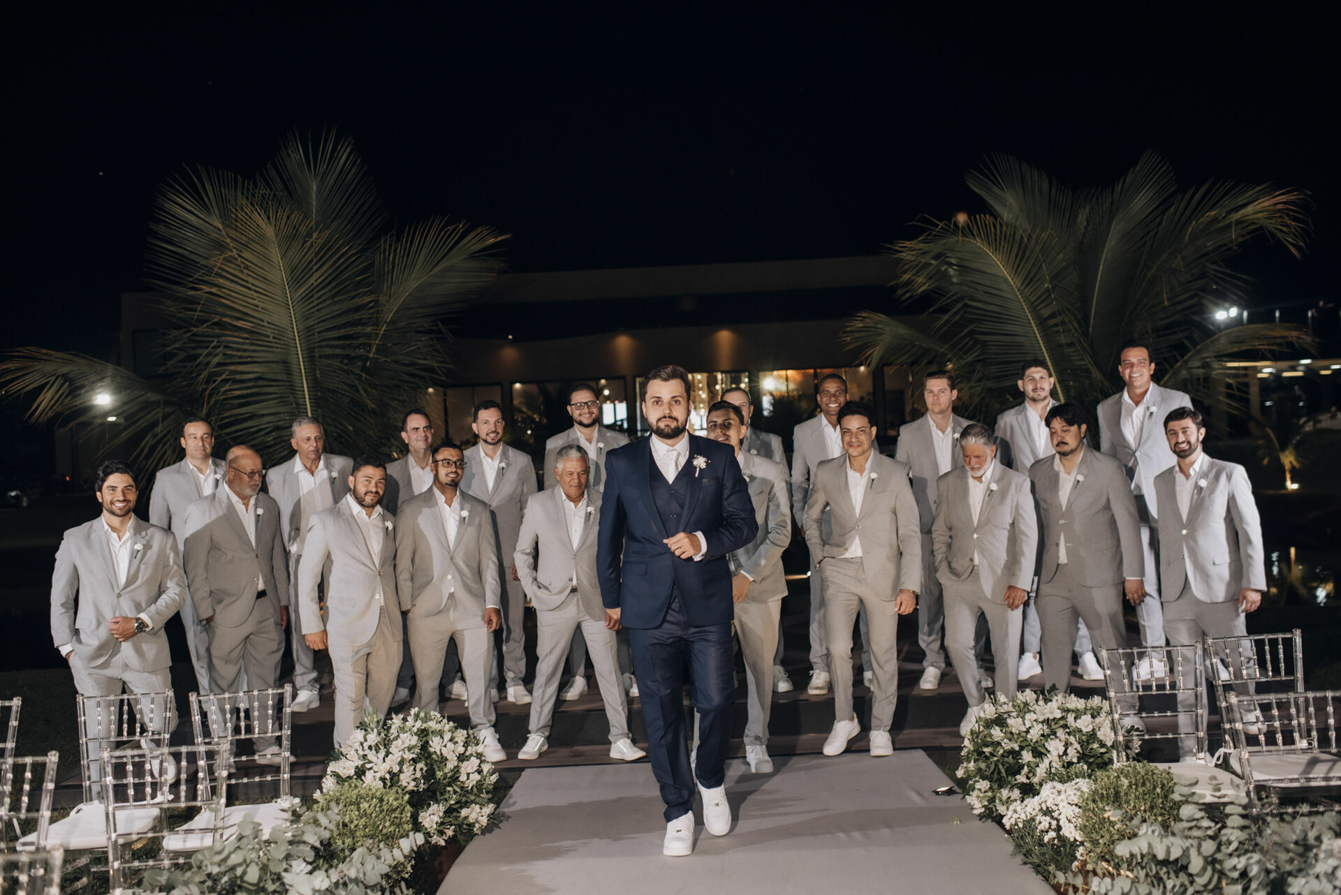 Foto Entre lágrimas e sorrisos: um casamento celebrado com fé, amor e gratidão a Deus... - Imagem 58